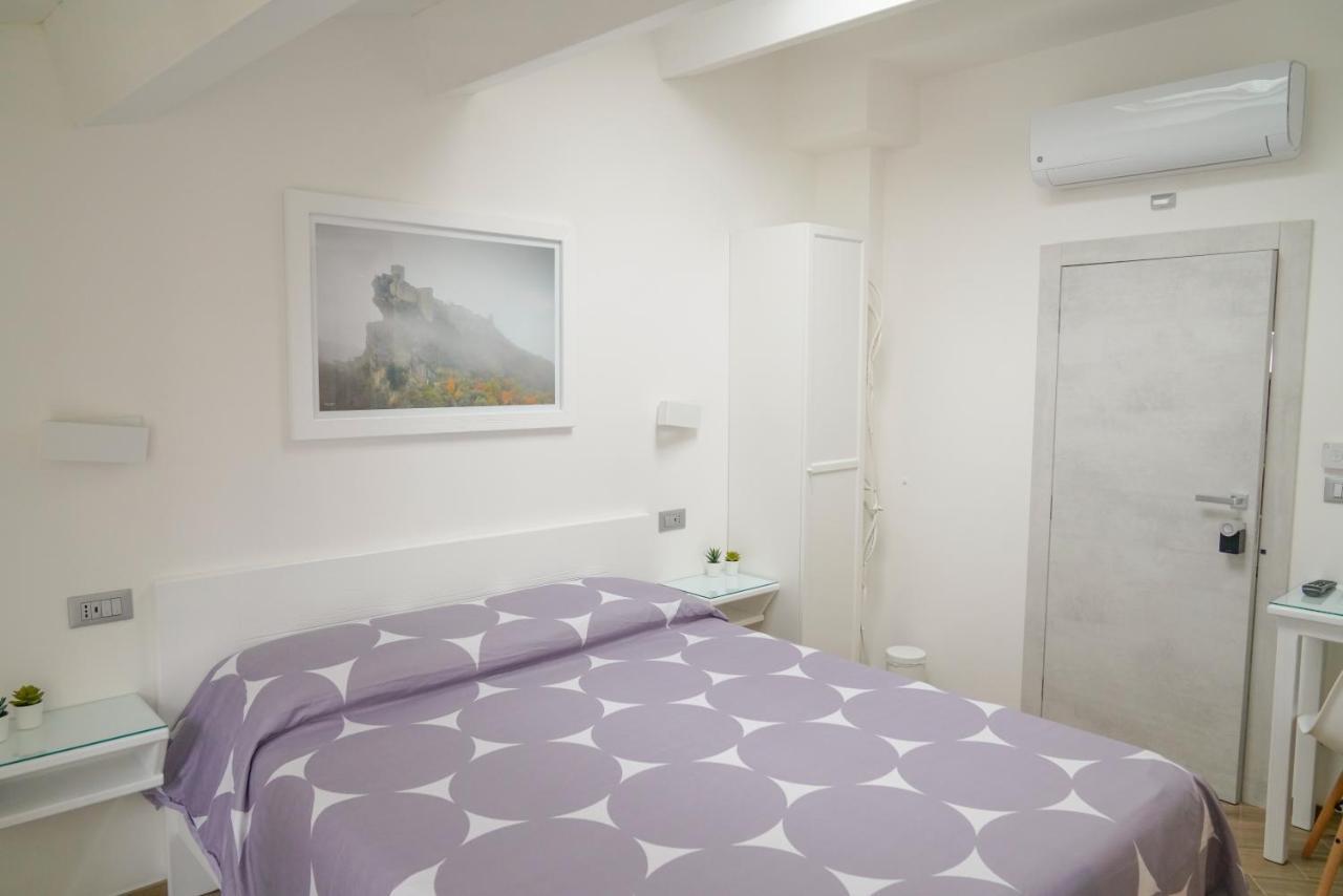 B&B Residenza Aragonese 瓦斯托 外观 照片